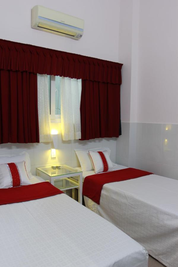 Quang Saigon Hotel- 40-7 Bui Vien-Walking Street Хошимин Екстериор снимка