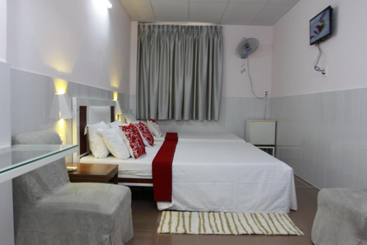 Quang Saigon Hotel- 40-7 Bui Vien-Walking Street Хошимин Екстериор снимка