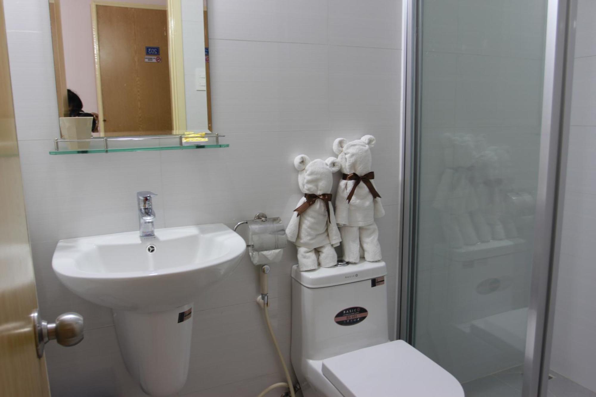 Quang Saigon Hotel- 40-7 Bui Vien-Walking Street Хошимин Екстериор снимка