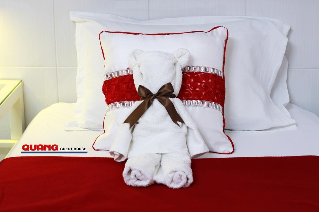Quang Saigon Hotel- 40-7 Bui Vien-Walking Street Хошимин Екстериор снимка